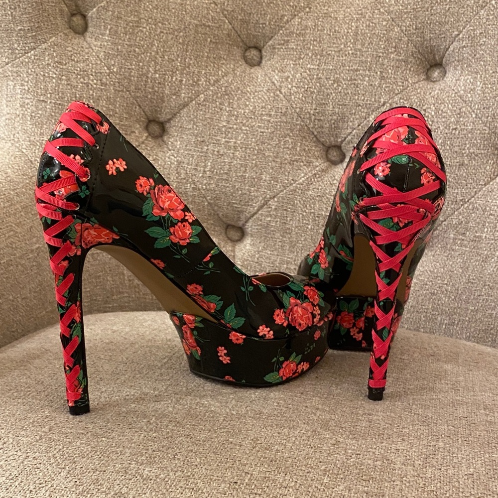 Betsey Johnson Floral Platform Heels Lace-Up Stiletto Size 7.5 Rockabilly Pin-Up - Picture 5 of 14